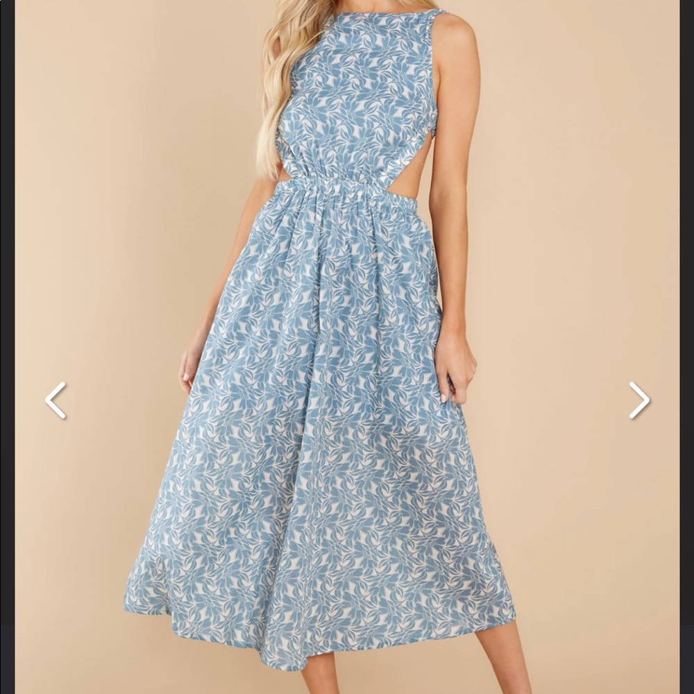 The Scenic Route Dusty Blue Floral Print Midi Dress